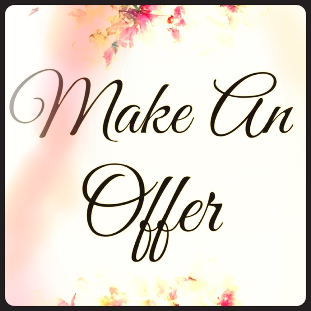 ❤️Accepting reasonable offers ❤️